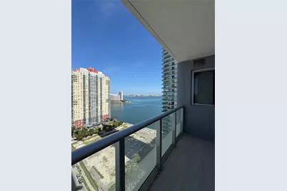 1300 Brickell Bay Dr #2210, Miami, FL 33131 - Photo 20