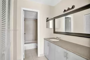 6361 N Falls Cir Dr, Lauderhill, FL 33319 - Photo 14