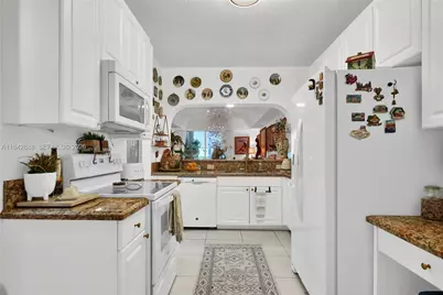 10720 NW 66th St #205, Doral, FL 33178 - Photo 14