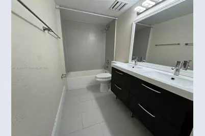 2715 Tigertail Ave #404, Miami, FL 33133 - Photo 8