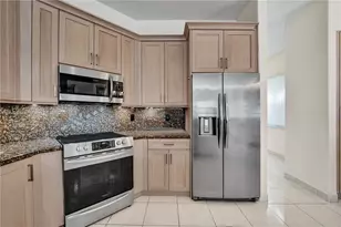 260 Montclaire Dr, Weston, FL 33326 - Photo 16
