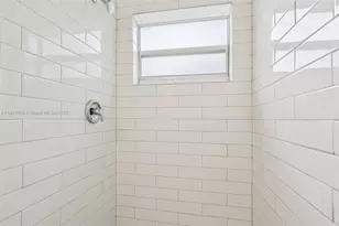 18025 NW 6th Ave, Miami Gardens, FL 33169 - Photo 32