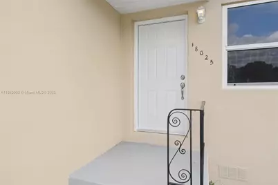 18025 NW 6th Ave, Miami Gardens, FL 33169 - Photo 6