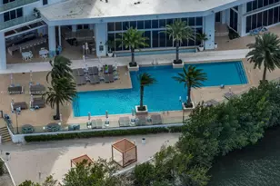 16385 Biscayne Blvd, North Miami Beach, FL 33160 - Photo 8