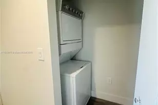 817 SE 2nd Ave, Fort Lauderdale, FL 33316 - Photo 14