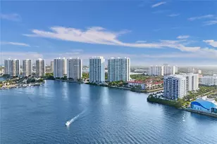 3250 NE 188th St, Aventura, FL 33180 - Photo 46