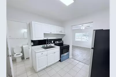 1625 S Federal Hwy #4, Lake Worth, FL 33460 - Photo 4