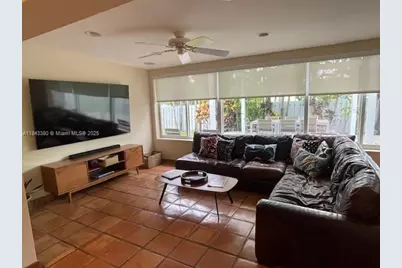 1110 Redbird Ave, Miami Springs, FL 33166 - Photo 12