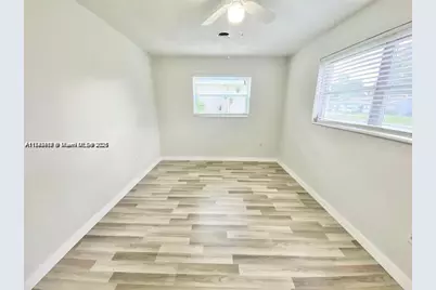 6521 NW 21st St, Sunrise, FL 33313 - Photo 12