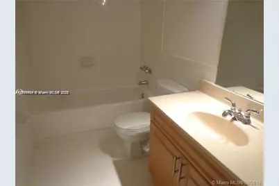 15225 NE 6th Ave #B207, Miami, FL 33162 - Photo 8