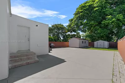 3151 NW 59th St, Miami, FL 33142 - Photo 22