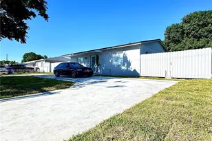 18121 NW 32nd Ave, Miami Gardens, FL 33056 - Photo 2