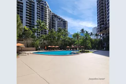 540 Brickell Key Dr #307, Miami, FL 33131 - Photo 24