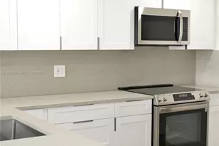 3080 N Course Dr, Pompano Beach, FL 33069 - Photo 6