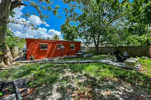 578 NW 97th St, Miami, FL 33150 - Photo 44