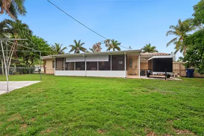 9455 SW 181st St, Palmetto Bay, FL 33157 - Photo 4