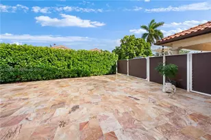 9621 W Calusa Club Dr, Miami, FL 33186 - Photo 62