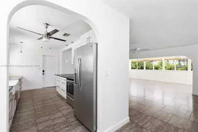 9215 SW 178th Ter, Palmetto Bay, FL 33157 - Photo 4