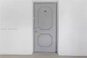 9410 Poinciana Pl, Davie, FL 33324 - Photo 4