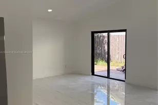 15921 SW 82nd St, Miami, FL 33193 - Photo 14