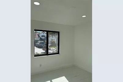 15921 SW 82nd St, Miami, FL 33193 - Photo 8