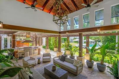 7320 SW 79th Ct, Miami, FL 33143 - Photo 14