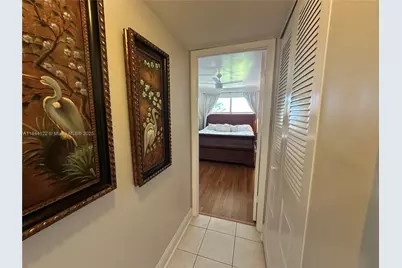 9400 Sunrise Lakes Blvd #305, Sunrise, FL 33322 - Photo 14