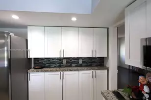 9170 NW 24th Pl, Sunrise, FL 33322 - Photo 20