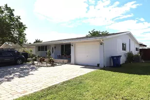 9170 NW 24th Pl, Sunrise, FL 33322 - Photo 4