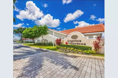 8453 NW 189 Street Rd, Hialeah, FL 33015 - Photo 4