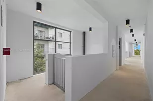 650 SW 1st St, Miami, FL 33130 - Photo 20