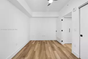 650 SW 1st St, Miami, FL 33130 - Photo 10