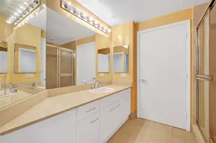 21150 Point Pl, Aventura, FL 33180 - Photo 42