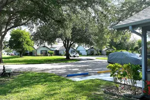 10655 Vanceboro Ct, Lehigh Acres, FL 33936 - Photo 4