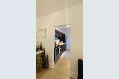 876 SW 2nd St, Miami, FL 33130 - Photo 6