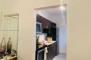 876 SW 2nd St, Miami, FL 33130 - Photo 6