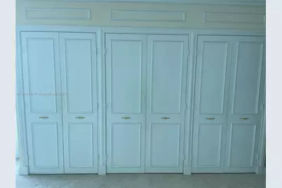 5025 Collins Ave #1908, Miami Beach, FL 33140 - Photo 12