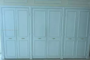 5025 Collins Ave, Miami Beach, FL 33140 - Photo 12