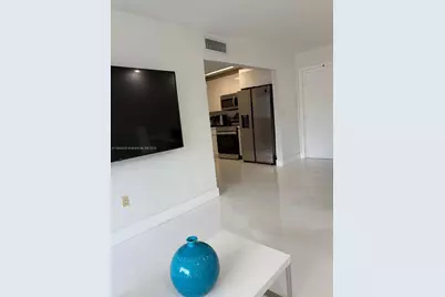 495 NW 72nd Ave #408, Miami, FL 33126 - Photo 4