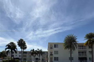 1631 NE 114th St, Miami, FL 33181 - Photo 22