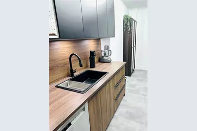 4400 Hillcrest Dr #805A, Hollywood, FL 33021 - Photo 2