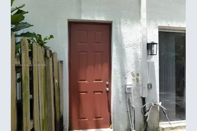 1037 NE 42nd Pl, Homestead, FL 33033 - Photo 18