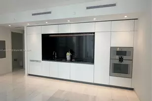 300 Biscayne Blvd Way, Miami, FL 33131 - Photo 14