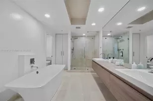 17111 Biscayne Blvd, North Miami Beach, FL 33160 - Photo 12