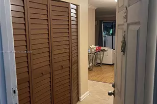 9359 Fontainebleau Blvd, Miami, FL 33172 - Photo 4