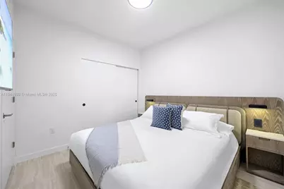 580 72nd St #1603, Miami Beach, FL 33141 - Photo 8