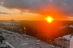 13499 Biscayne Blvd, North Miami, FL 33181 - Photo 4