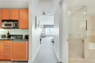 1435 Brickell Ave, Miami, FL 33131 - Photo 6