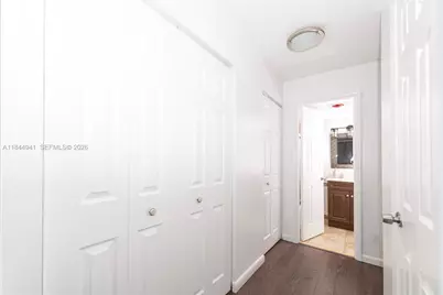 2750 NE 183rd St #1207, Aventura, FL 33160 - Photo 8