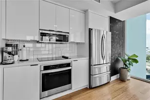 888 Biscayne Blvd, Miami, FL 33132 - Photo 10